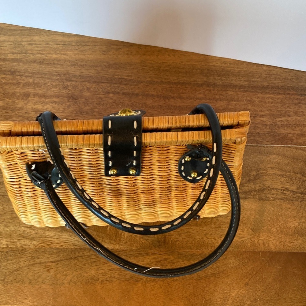 Tan Black Woven Leather Look Handbag Double Handle Picnic Style Classic Timeless - Picture 11 of 14